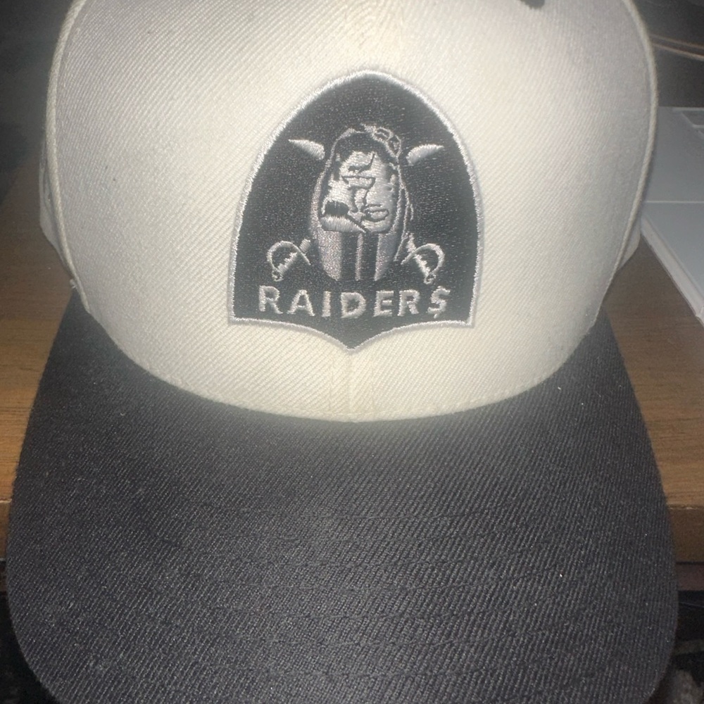 Raiders snap